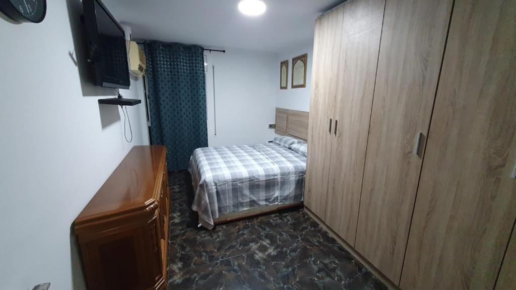 Apartamentos Atlas Terrassa VI Екстериор снимка